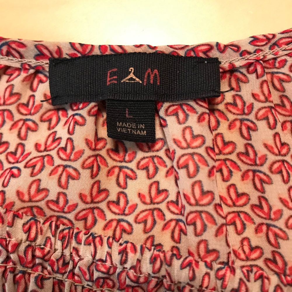 Embroidered Tank - Picture 2 of 4